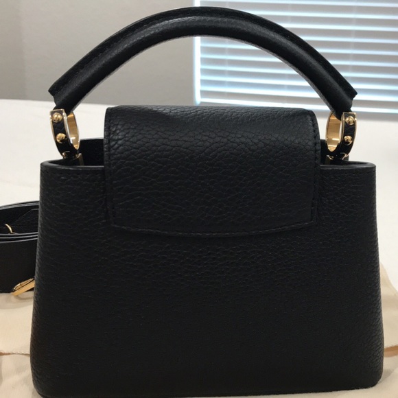Louis Vuitton Capucines Mini Black with Gold Hardware - Picture 8 of 16